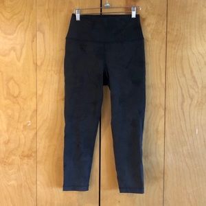 Lolë Elaina High Waisted Crop Legging